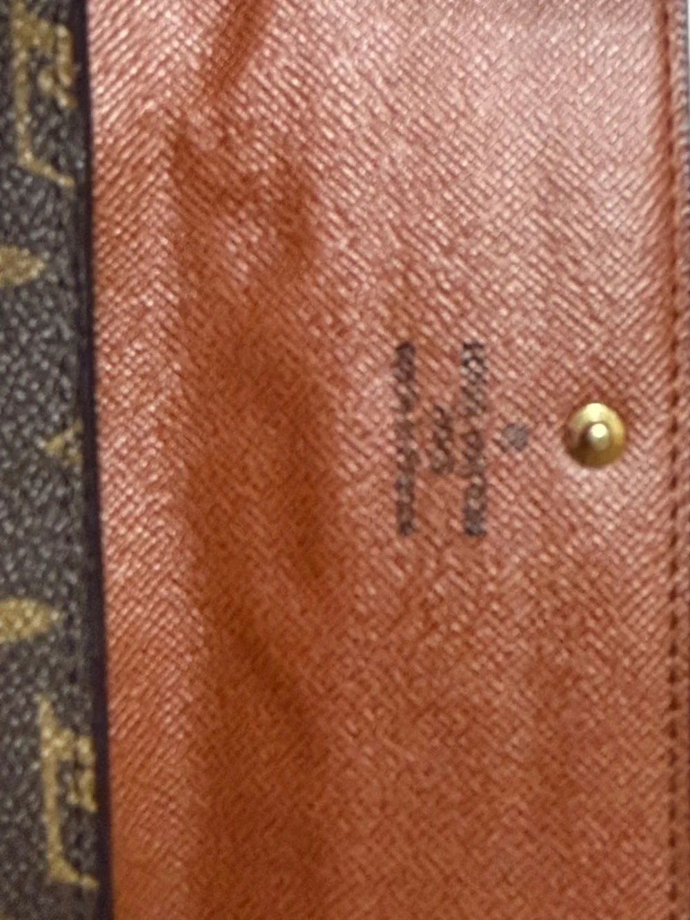 LOUIS VUITTON VINTAGE WALLET